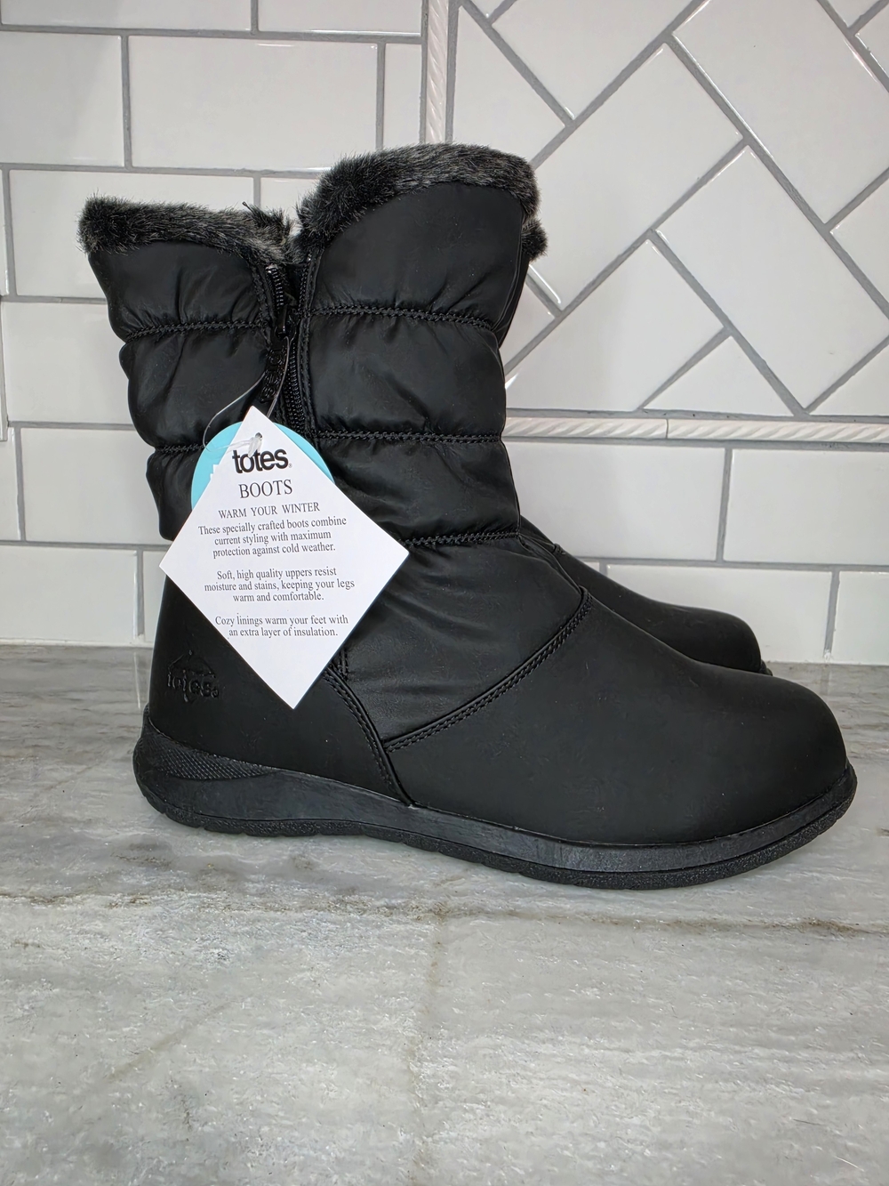 Totes Womens Waterproof Winter Boots Size 10 Black Faux Fur Zip